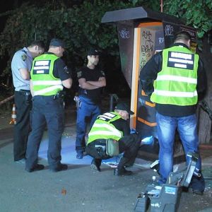 В Одессе на Таирова мужчина бросил гранату в оппонентов