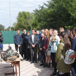 Школьников знакомят с пограничной службой