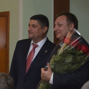 Сессия горсовета началась с поздравления учителей
