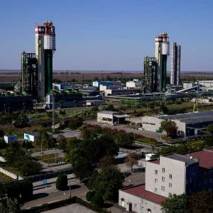 С Одесского припортового завода уволились 500 сотрудников