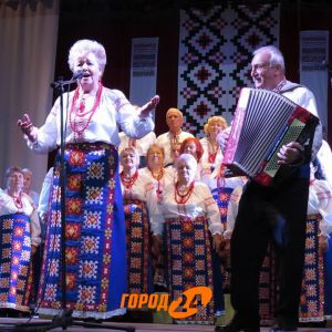 Народный хор ветеранов войны и труда провел творческий вечер