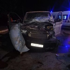 ДТП в районе Измаильского автовокзала: от столкновения с микроавтобусом «Volkswagen» перевернулся грузовик (обновлено)