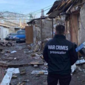 Дві години залишалася під завалами: померла жінка, яка постраждала внаслідок дронового удару по Одесі