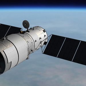 Китайская космическая станция Tiangong-1 сошла с орбиты и падает на Землю