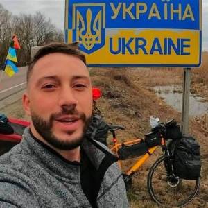 Три місяці на велосипеді Україною: Ізмаїл став останньою точкою туру португальця