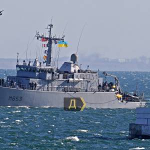 Через виявлену в Чорному морі міну в Болгарії евакуювали рибальське село