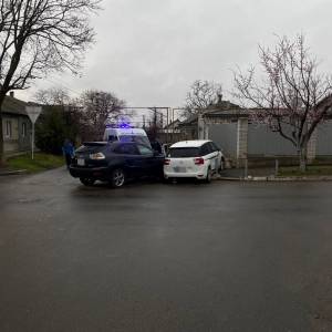 ДТП через порушення правил дорожнього руху: в Ізмаїлі зіштовхнулися CITROEN та LEXUS