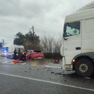 На трасі Одеса-Рені Chery зіткнувся з вантажівкою: водій легковика і двоє дітей загинули