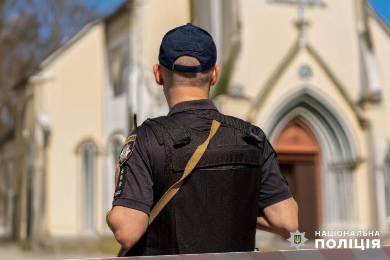 На Великдень в Одеській області посилять заходи з охорони громадського порядку На Великдень в Одеській області посилять заходи з охорони громадського порядку