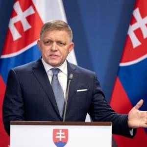 На прем'єра Словаччини Фіцо скоєно замах