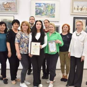 До Міжнародного дня музеїв співробітники Обласного центру естетичного виховання імені Емілії Євдокимової були відмічені нагородами.