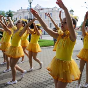 В Ізмаїлі відбулася низка святкових локальних заходів, організованих позашкільними закладами міста, музеями, спортивними установами, гуртками дозвілля
