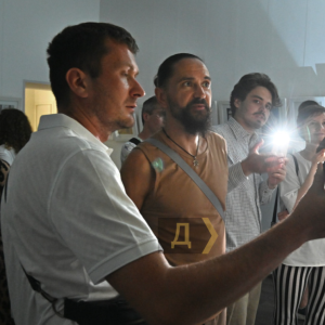 «Світло душі» на фотографіях: в одеському Будинку Блещунова відкрили виставку в темряві