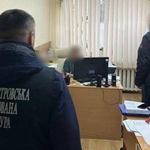 Злочинна група в Одеському КЕУ заволоділа коштами на закупівлю палива для ЗСУ