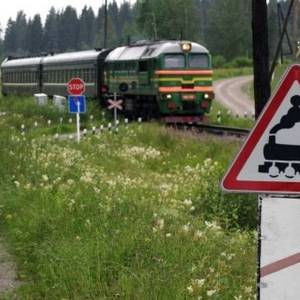 Увага: зміна руху на трасі через ремонт залізничного переїзду