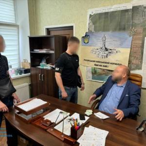 На Одещині заступник голови сільради допомагав військовозобов’язаним уникнути мобілізації