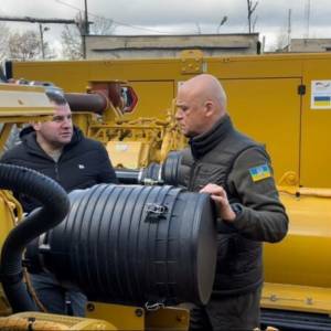 Справа «генераторів Труханова»: одеський суд заарештував техніку і документи