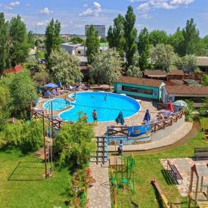 Відпочинок у забороненій зоні — як працює курортна Затока на Одещині