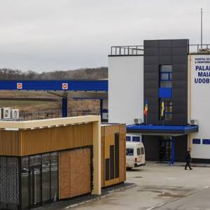 Через Паланку не проїхати — КПП на Одещині зупиняє роботу