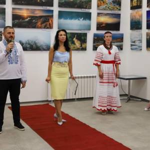 В Ізмаїлі відкрито памʼятну виставку Дениса Кривого «Краса Бузького Гарду».