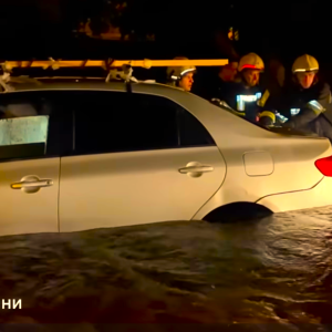 За ніч в Одесі випало 70% від місячної норми опадів: на деяких вулицях проїзд ускладнений