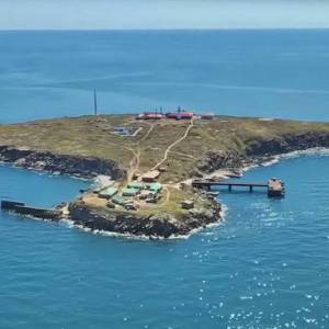Острів Зміїний атакували 6 крилатих ракет вночі