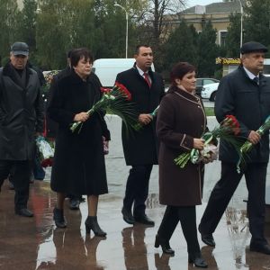 Измаил: на площади Победы почтили память тех, кто отдал жизни за Украину (ФОТО)