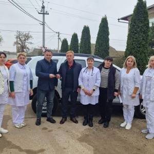 З новим автомобілем сімейні лікарі зможуть вчасно реагувати на виклики жителів сіл Одещини