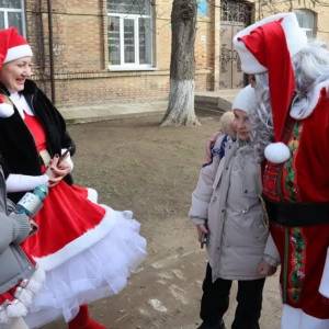 Діти гвардійців отримували привітання від Святого Миколая