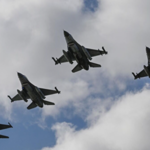Україна отримала другу партію винищувачів F-16 від Данії