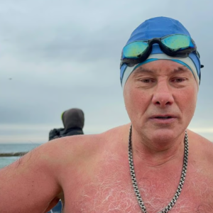 Одеські моржі влаштували традиційний заплив на Водохреще