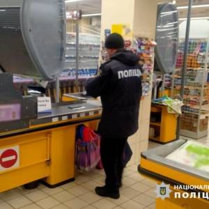В супермаркеті Ізмаїла побили охоронця