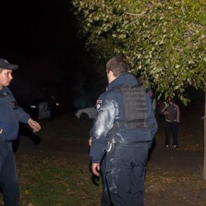 В Днепре 5 полицейских ранены взрывом гранаты