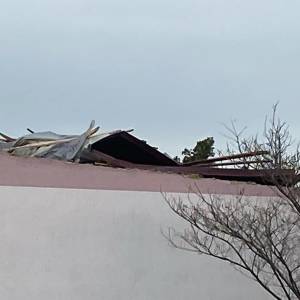 У Кілійській громаді поривом вітру зірвало дах зі школи