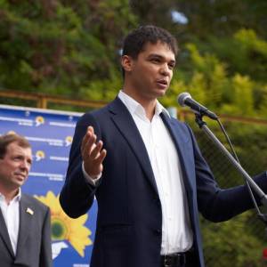 Ексдепутата Одеської облради заочно заарештували у справі про заволодіння 32 ліхтерами УДП