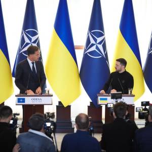 В Одесі відбулася зустріч президента України та Генсека НАТО