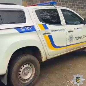 В Ізмаїлі бабця випадково вистрілила з рушниці в малолітню онуку