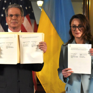 Україна і США підписали стратегічну Угоду про корисні копалини