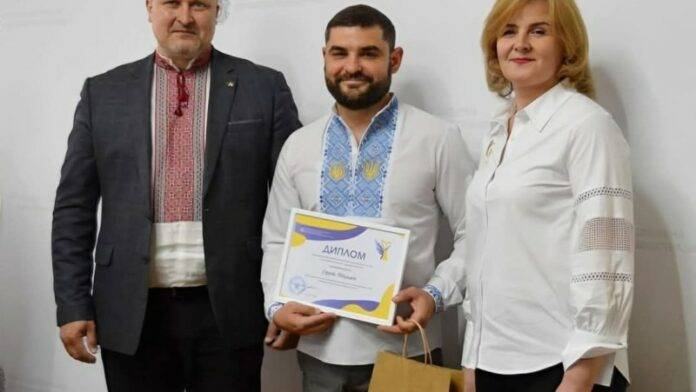 Вчитель з Одещини увійшов до топ-10 найкращих в Україні Вчитель з Одещини увійшов до топ-10 найкращих в Україні