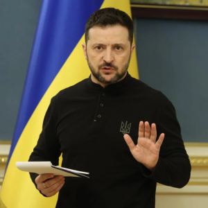 Зеленський різко відповів на погрози Путіна помститися за удари по літаках