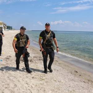 У Затоці на пляжі підірвалися дві людини: перші подробиці