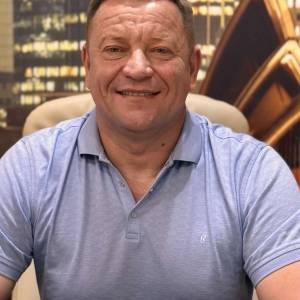 Вітаємо з днем народження Літвіна Андрія Анатолійовича!
