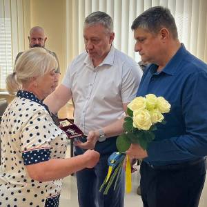 В Ізмаїлі рідним загиблих захисників вручили державні нагороди