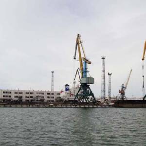 Компанія з кримінальним провадженням ремонтує причали на Одещині
