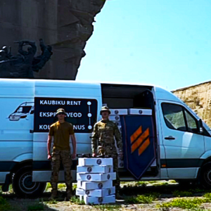 Ізмаїл передав на фронт 72 FPV-дрони для Третьої окремої штурмової бригади