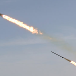 Пролунало понад 40 вибухів — росіяни масовано атакували Кременчук
