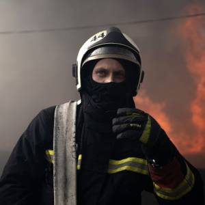 У Білгороді-Дністровському внаслідок удару балістикою зруйновано ліцей: під завалами можуть бути люди