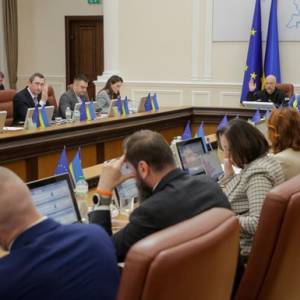 Уряд вирішив збільшити видатки на 449 млрд