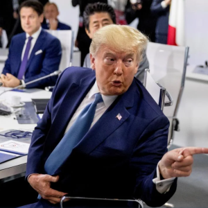 За закритими дверима Трамп зізнався, що хоче "щось зробити" щодо України, - Bloomberg
