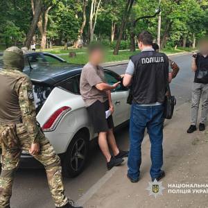 В Одесі затримали чоловіка, який полював на військові розробки